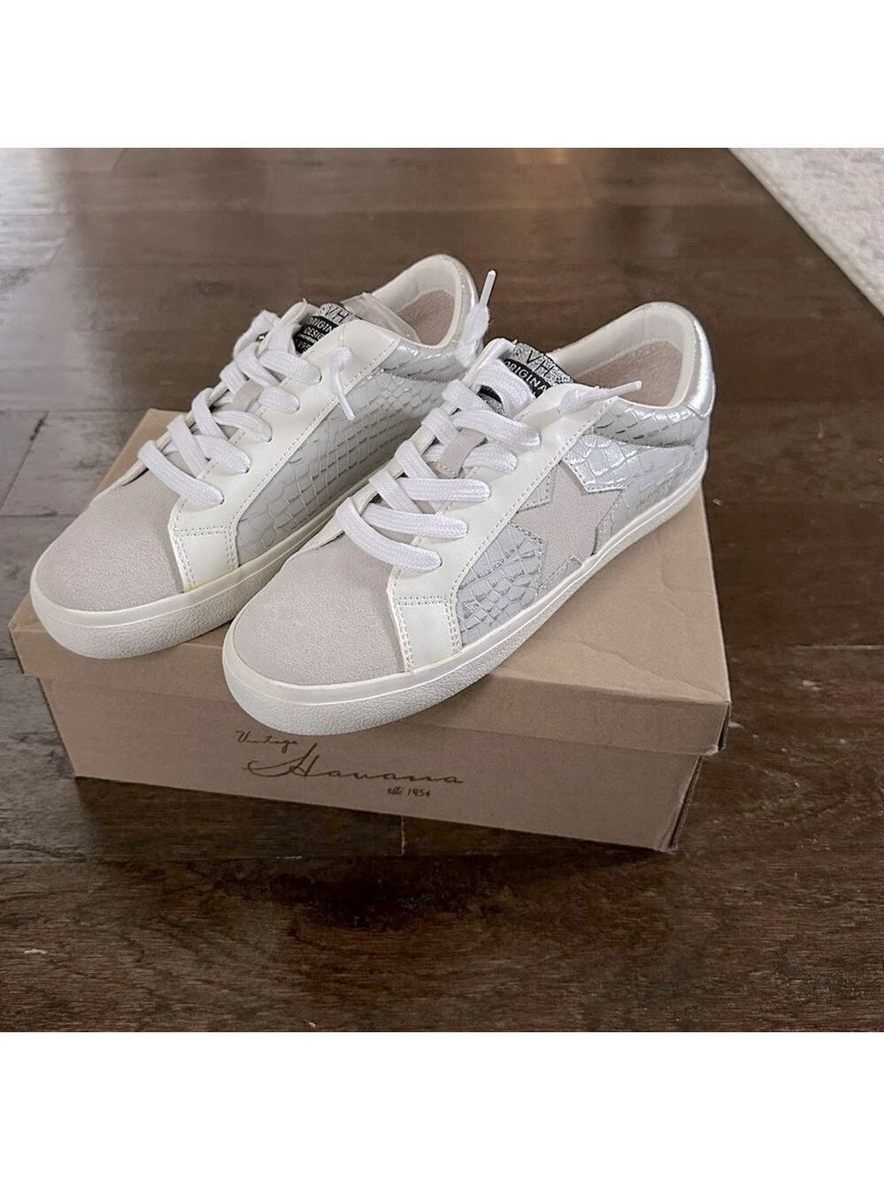 Vintage Havana-Edge Croc Embossed Leather Sneakers-size 7.5 Gray/white-Brand New - Picture 13 of 14